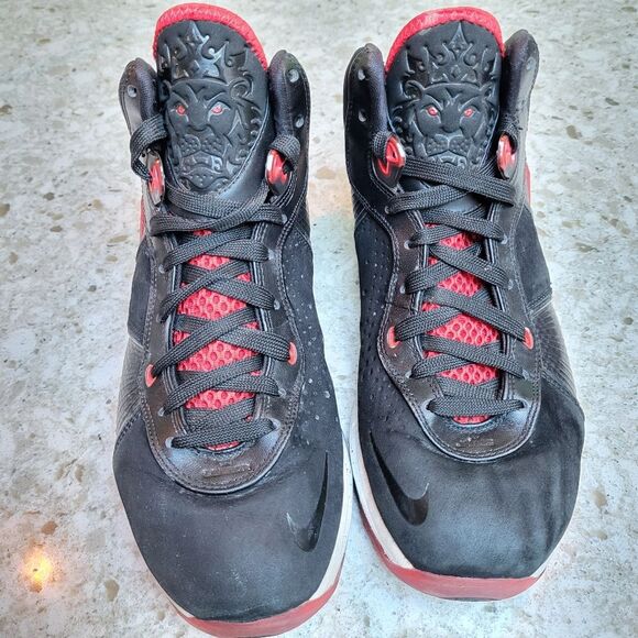 Nike Lebron James -  Size 9 - Picture 2 of 8